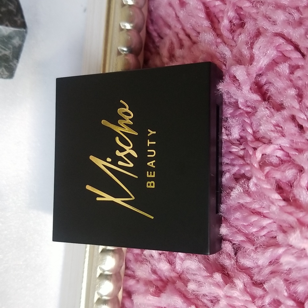 Mischo Beauty Single Blush in Magnifique